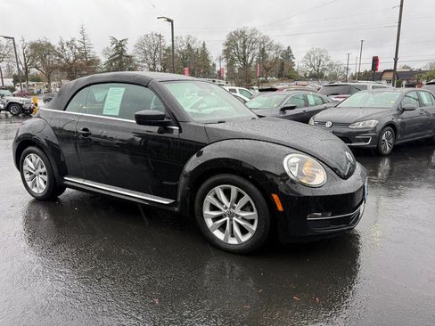 Used 2015 Volkswagen Beetle TDI image 6