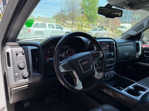 Used 2015 GMC Sierra 1500 SLT w/ SLT Crew Cab Value Package image 10
