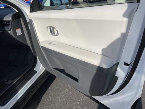 Certified 2024 Hyundai Ioniq 5 SEL image 28