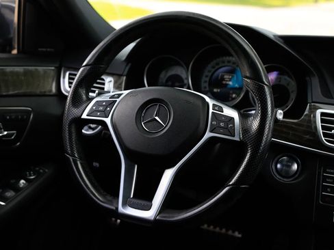 Used 2016 Mercedes-Benz E 350 E 350 4MATIC Sedan 4D image 25