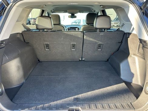 Used 2021 GMC Terrain SLT w/ Elevation Edition image 7