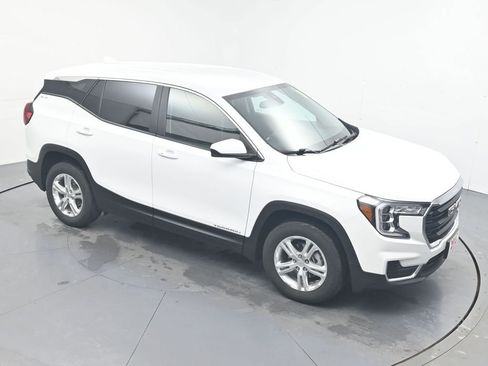 Certified 2024 GMC Terrain SLE image 25