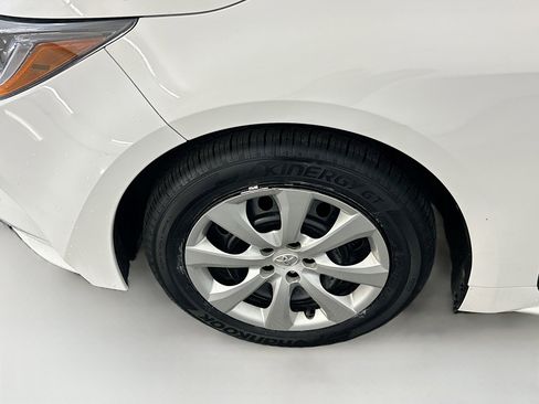 Used 2024 Toyota Corolla LE image 11