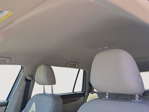 Certified 2024 Volkswagen Atlas SE AWD/4WD image 5