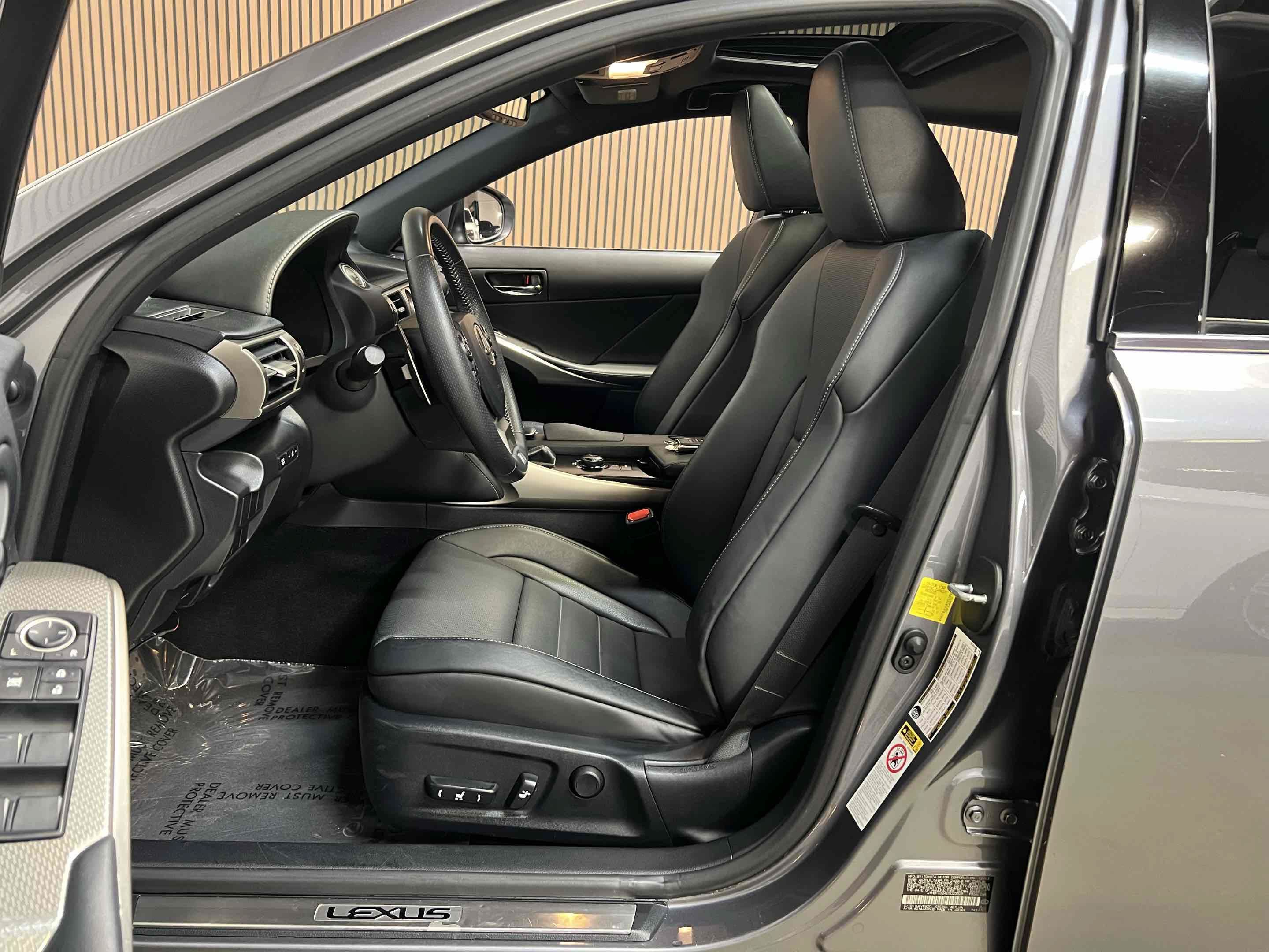 Used 2014 Lexus IS 250 w/ F-Sport Package RWD image 40