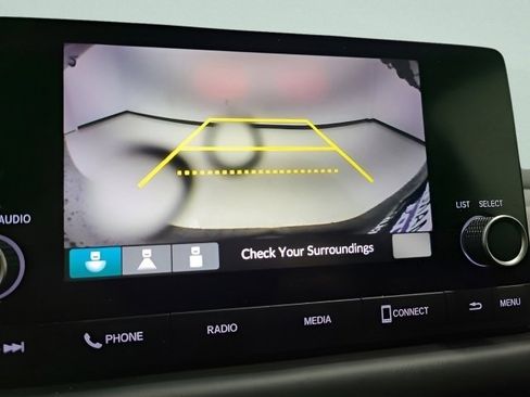 Used 2023 Honda HR-V Sport image 3