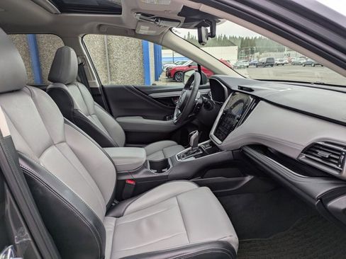 Certified 2025 Subaru Outback Limited image 28