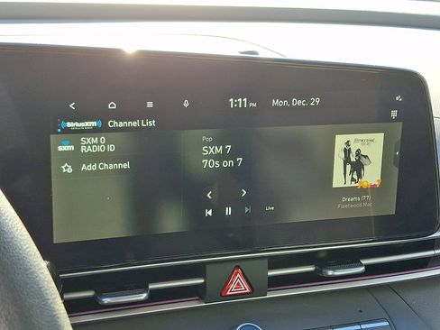 Used 2024 Hyundai Elantra SEL image 18