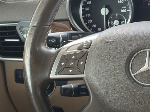 Used 2014 Mercedes-Benz GL 450 4MATIC image 28