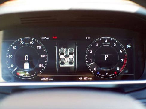 Used 2018 Land Rover Range Rover Sport HSE image 26