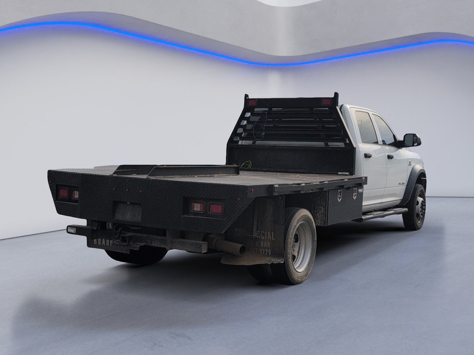 Used 2019 RAM 4500 Tradesman RWD image 5