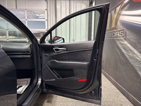 Used 2024 Kia Sportage EX image 27