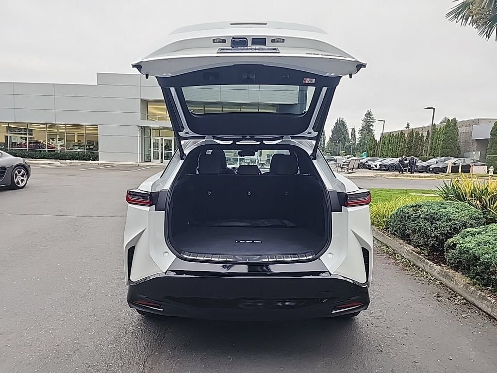 Certified 2026 Lexus RZ 450e AWD w/ Technology Package image 16
