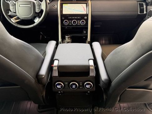 Used 2017 Land Rover Discovery HSE AWD/4WD image 38