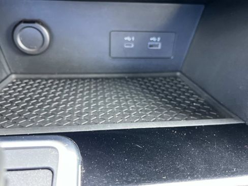 Used 2022 Nissan Pathfinder SL w/ SL Black Package image 34