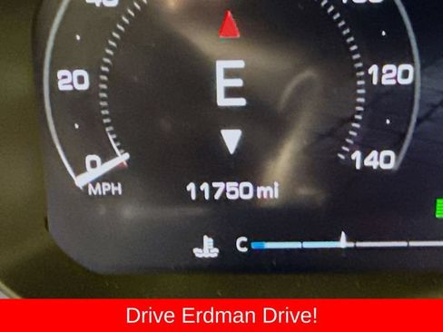 Used 2026 GMC Sierra 1500 SLT AWD/4WD image 32