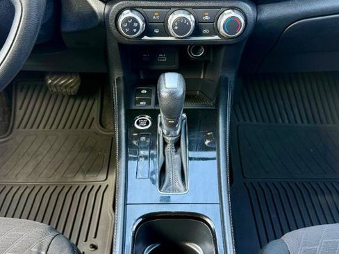 Used 2023 Nissan Kicks SV FWD image 23
