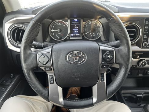 Used 2022 Toyota Tacoma SR5 image 18