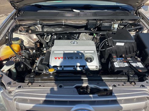 Used 2005 Toyota Highlander Limited image 44