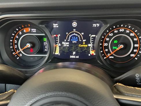 Used 2025 Jeep Wrangler Unlimited Rubicon 392 AWD/4WD image 25
