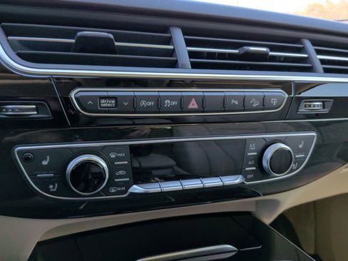 Used 2017 Audi Q7 2.0T Premium Plus image 21