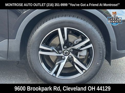 Used 2023 Volvo XC40 B5 Core image 55