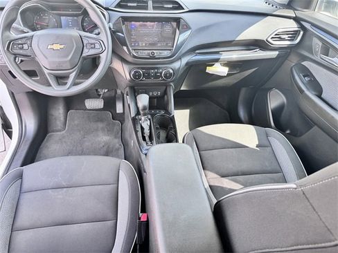 Used 2023 Chevrolet TrailBlazer LT w/ Convenience Package image 22