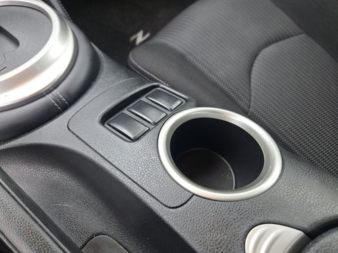 Used 2016 Nissan 370Z Coupe image 18