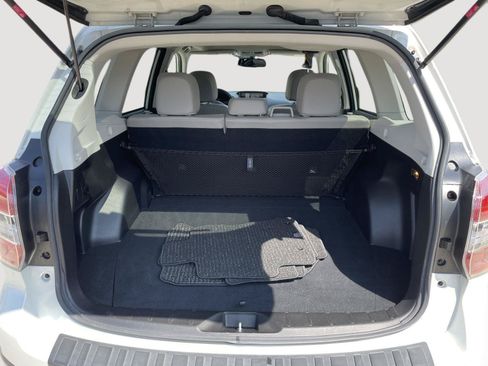 Used 2014 Subaru Forester 2.5i Limited w/ Popular Package #2 AWD/4WD image 8