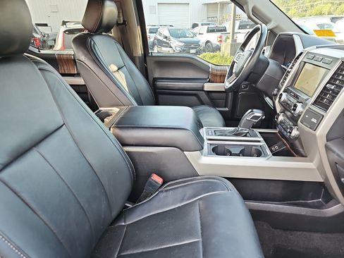 Used 2020 Ford F150 Lariat w/ Equipment Group 502A Luxury AWD/4WD image 10