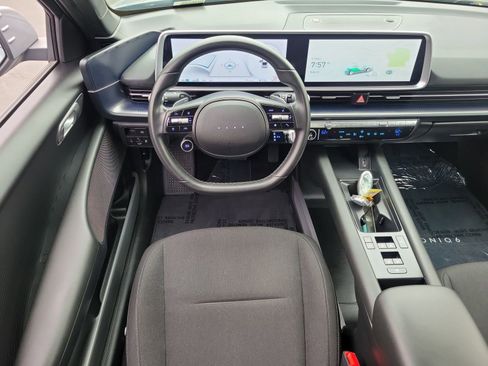 Used 2025 Hyundai Ioniq 6 SE RWD image 7