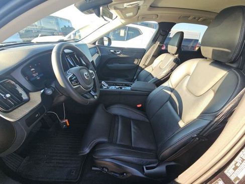 Used 2026 Volvo XC60 B5 Ultra AWD/4WD image 7