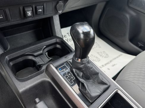 Used 2023 Toyota Tacoma SR5 w/ Technology Package AWD/4WD image 6