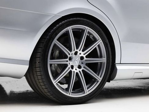 Used 2012 Mercedes-Benz E 63 AMG Wagon image 30