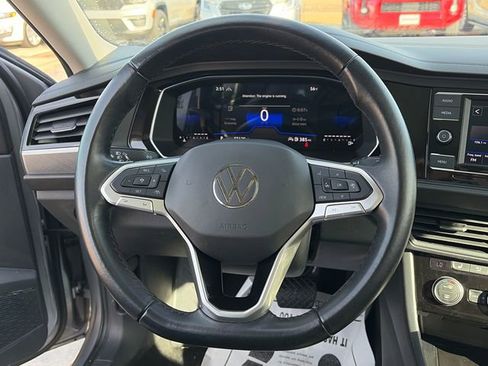 Used 2024 Volkswagen Jetta SE image 26