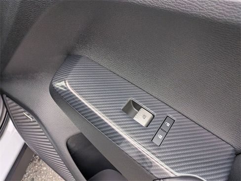 New 2025 Mitsubishi Outlander ES image 34