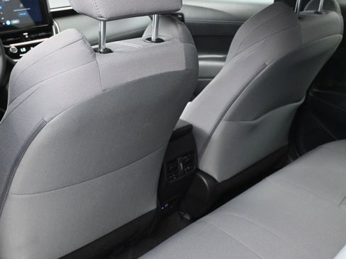 Used 2024 Toyota Corolla Cross AWD Hybrid image 37
