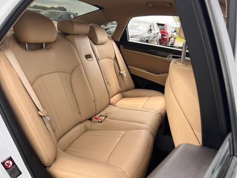 Used 2018 Genesis G80 3.8 RWD image 27