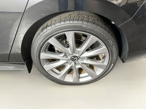 Used 2022 MAZDA MAZDA3 s FWD image 11