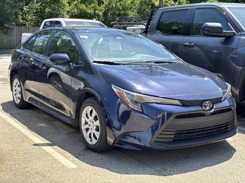 Used 2024 Toyota Corolla LE FWD image 1