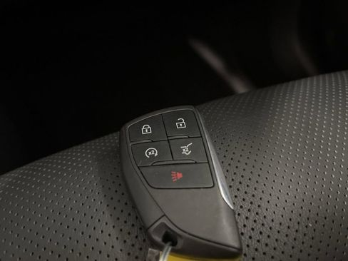 Used 2023 Buick Envision Essence AWD/4WD image 36