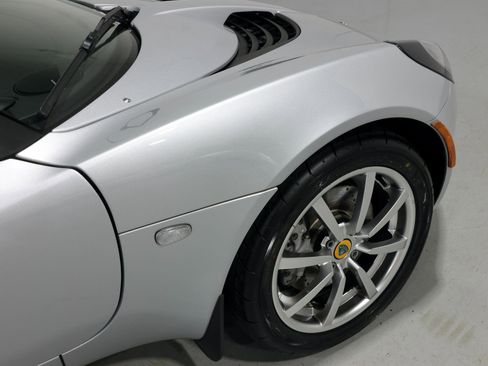 Used 2005 Lotus Elise image 45