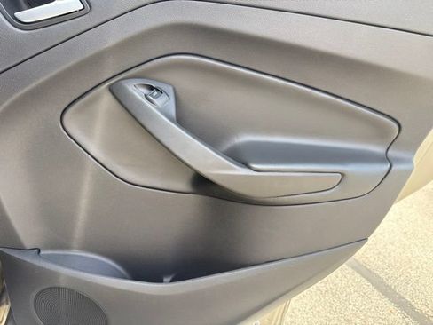 Used 2018 Ford Escape SE FWD image 43