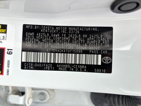 Used 2026 Toyota Camry LE FWD image 32