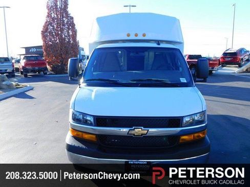New 2024 Chevrolet Express 3500 w/ Power Convenience Package image 9