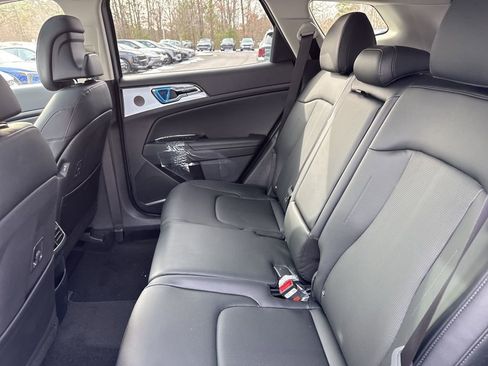New 2026 Kia Sportage EX image 10