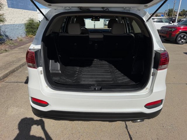 Used 2020 Kia Sorento LX FWD image 5