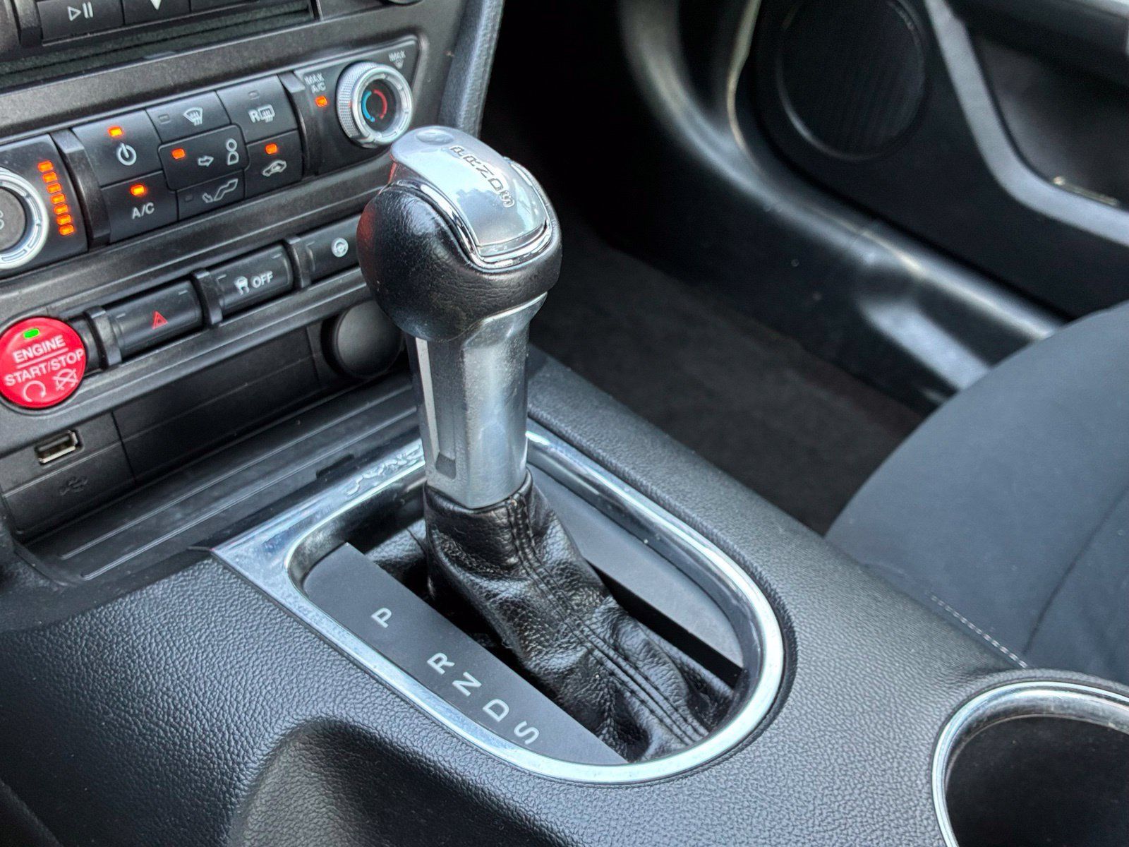 Used 2017 Ford Mustang Coupe RWD image 24