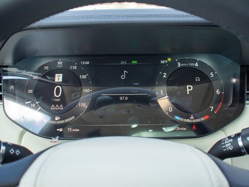 New 2026 Land Rover Range Rover SE image 13