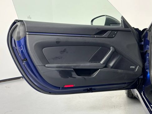 Used 2024 Porsche 911 Carrera T RWD image 37